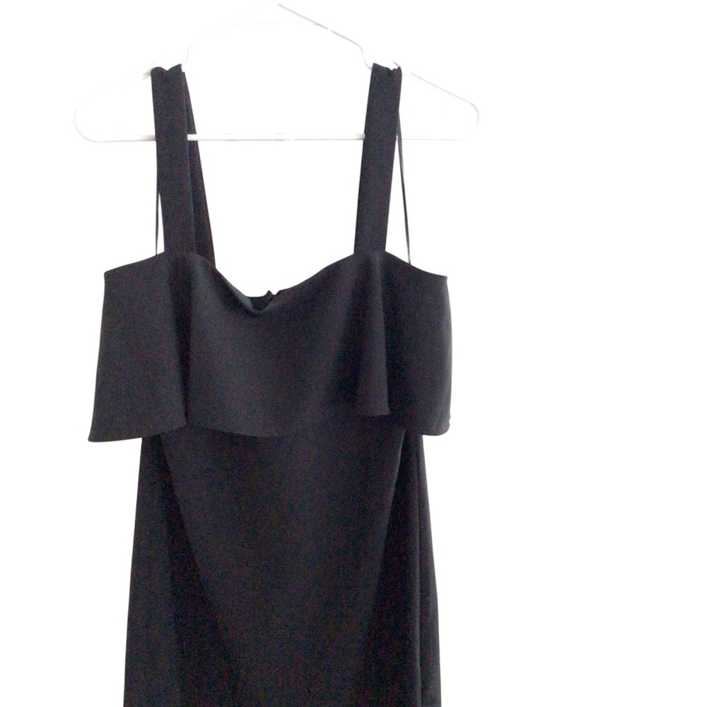 Charlie Paige Elegant Black Sleeveless Dress